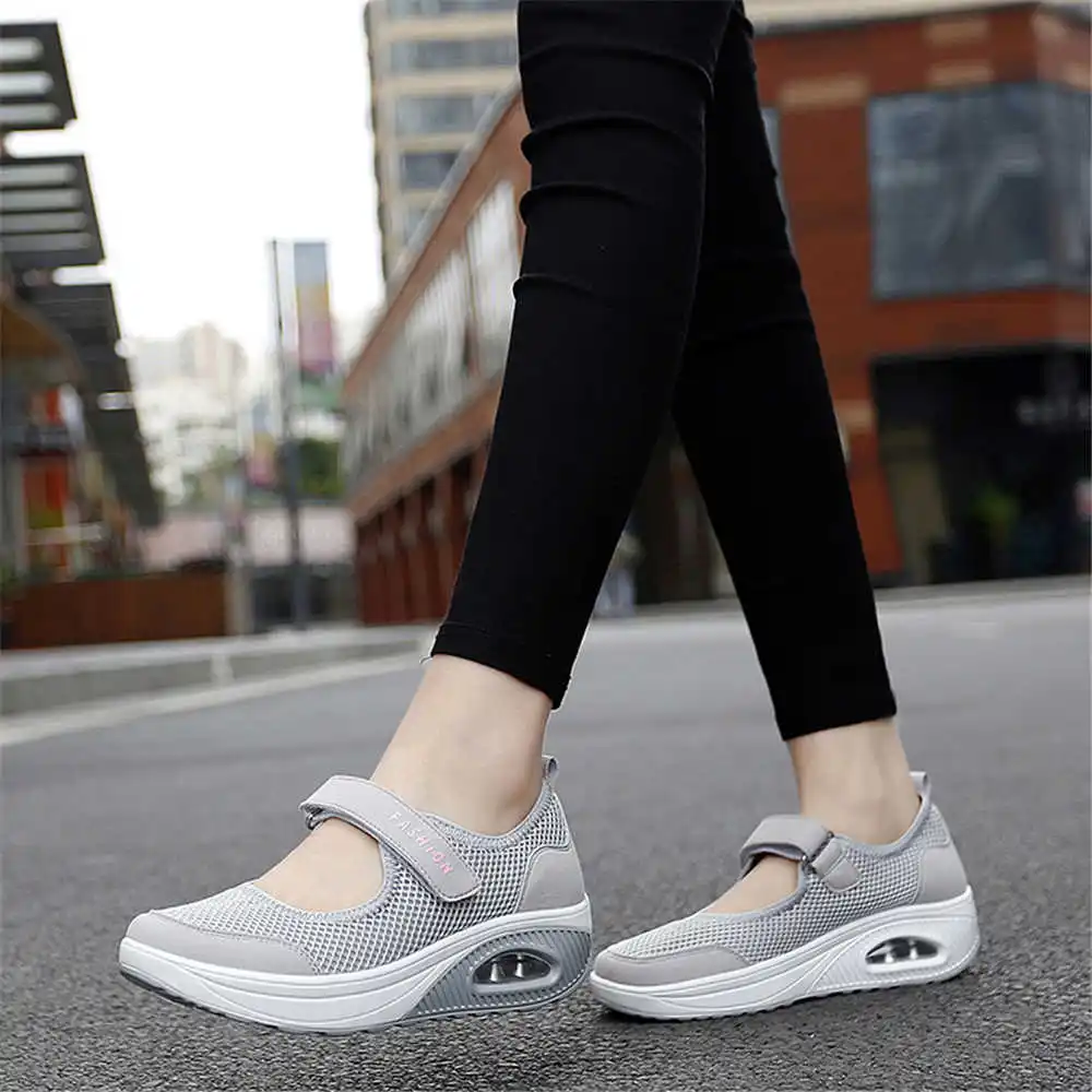 Women'S Accessories Famous Footwear - Sepatu Basket pria, sneaker olahraga warna