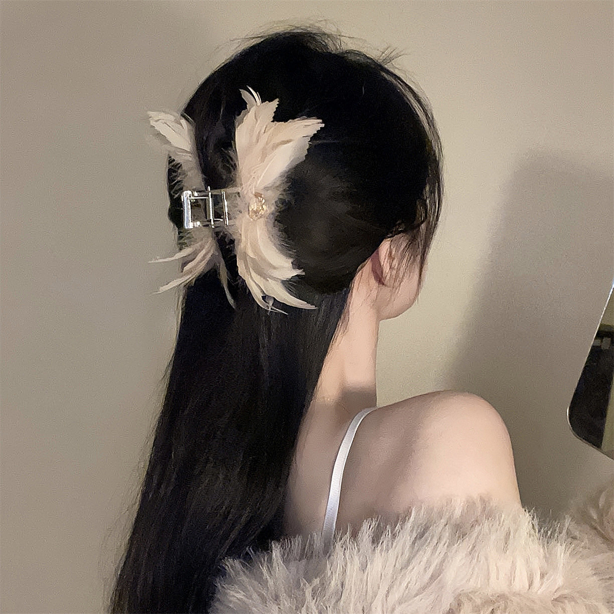 Klip Cakar Rambut Wanita Bulu  - Accessories Brand For Women ulasan dan harga